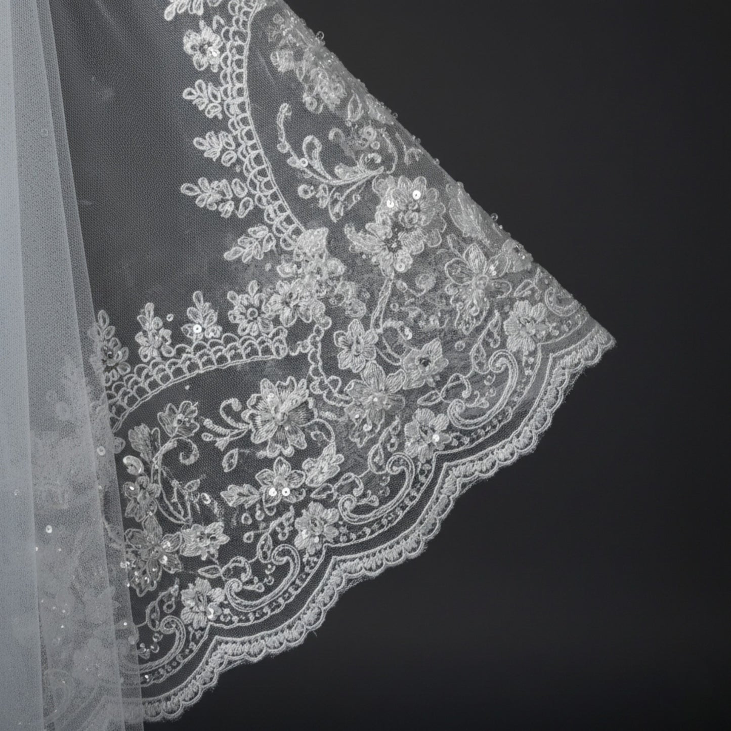 Chantilly Lace Cathedral Wedding Veil with Scalloped Floral Edge