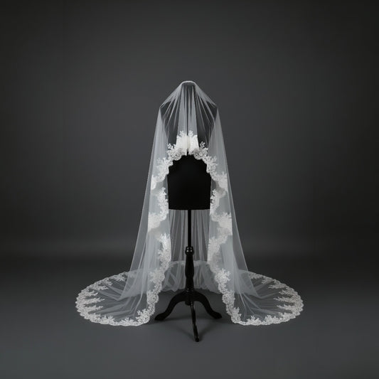 Ethereal Cascading Floral Lace Cathedral Veil with Scalloped Edge